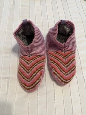 Bombas Women’s Gripper Slipper Size Medium